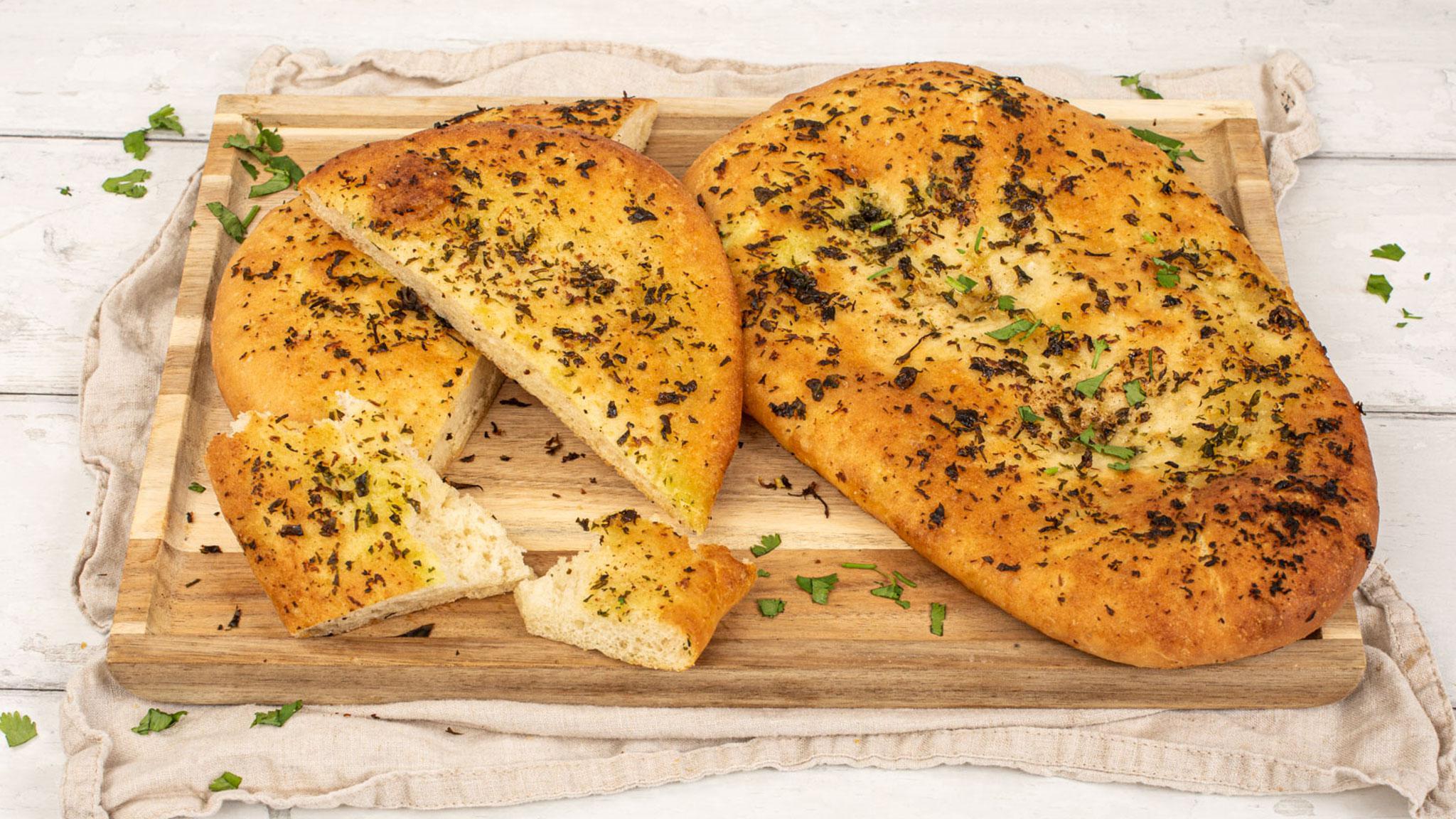 Garlic and Coriander Naan - Kenwood Recipes