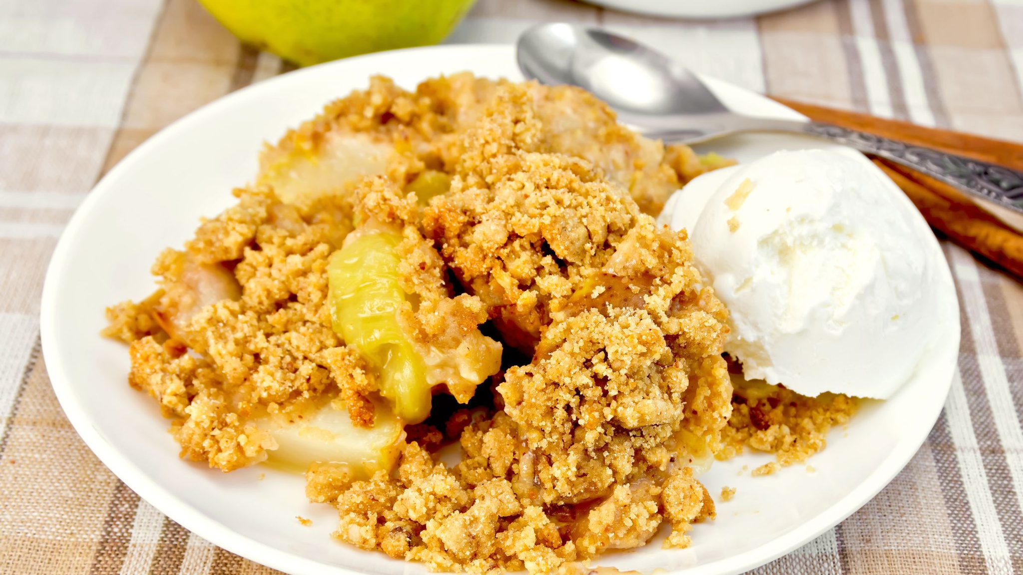 Pear and Ginger Crumble Recipe Fresco