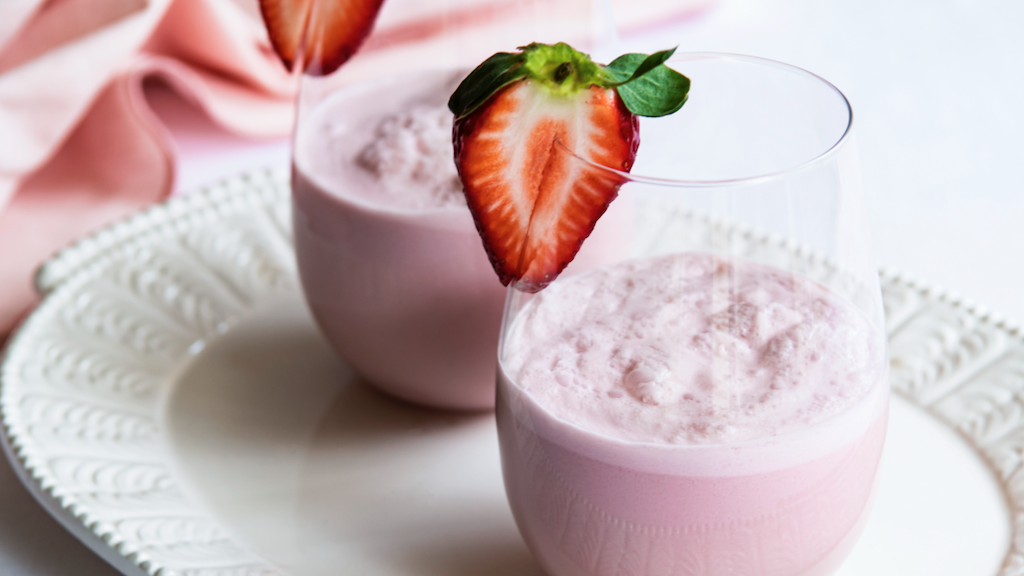Frothy Rhubarb Strawberry Coconut Shake Recipe - Fresco